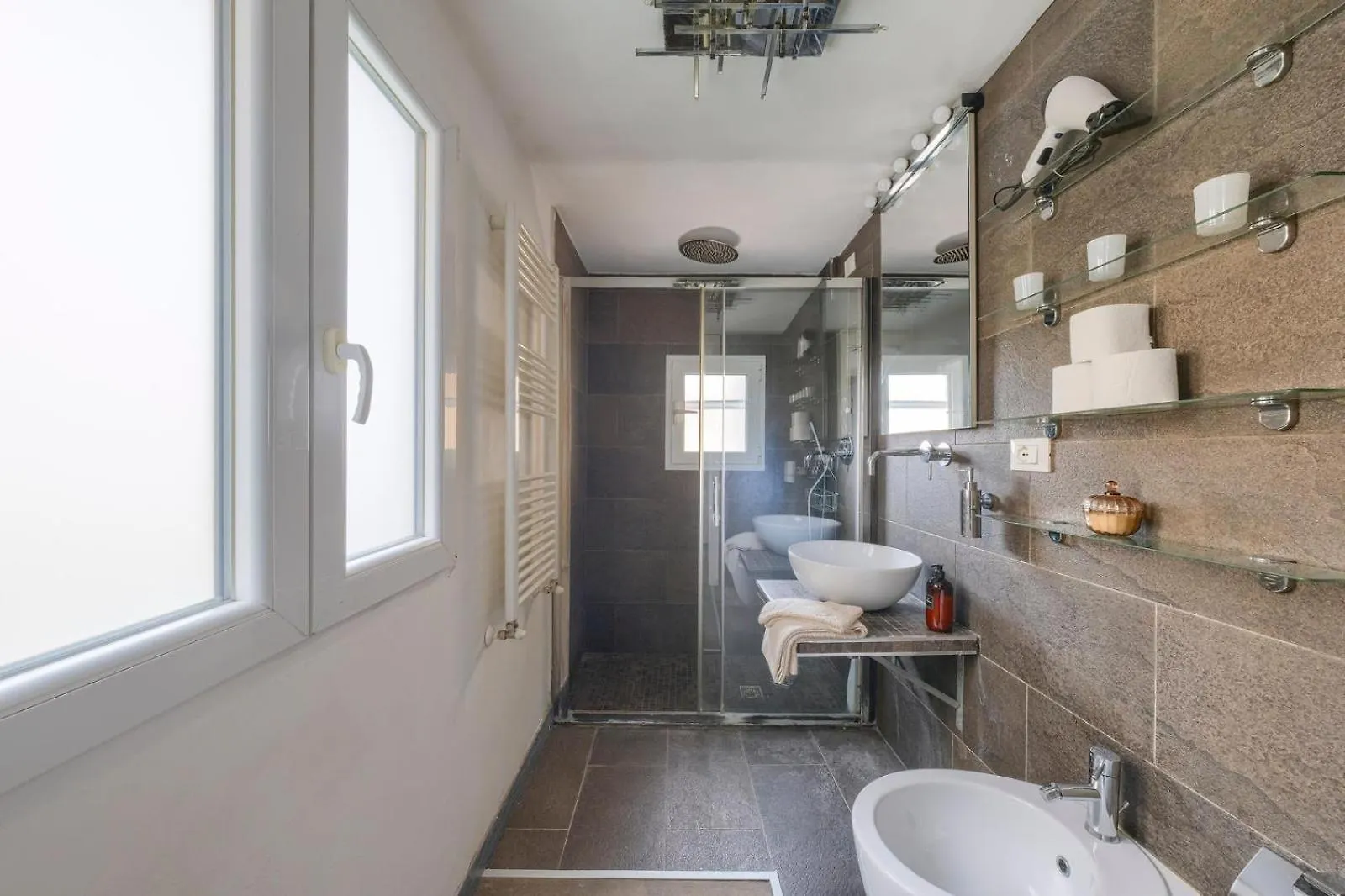 公寓 Appartamento Moderno A 2 Minuti Dalla Stazione Con Ac E Wifi 佛罗伦萨